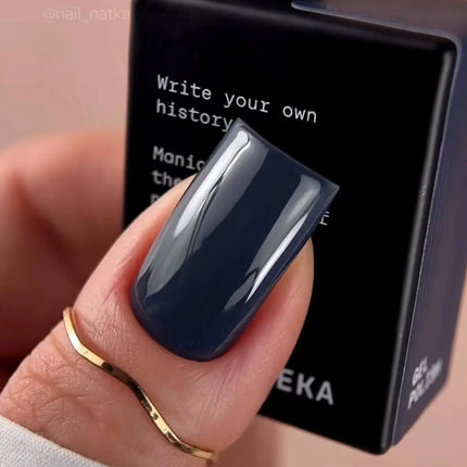 BIBLIOTEKA Gel Polish Nr. 019 Mist 10ml – Sanfte graue Farbe