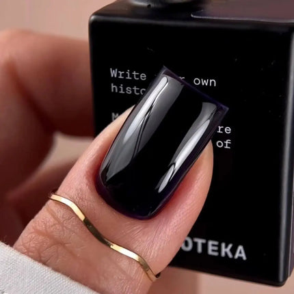 BIBLIOTEKA Gel Polish Nr. 019 Mist 10ml – Sanfte graue Farbe