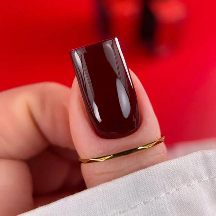 Гель-лак BIBLIOTEKA №047 Oxblood 10 мл - глубокий красно-бордовый цвет