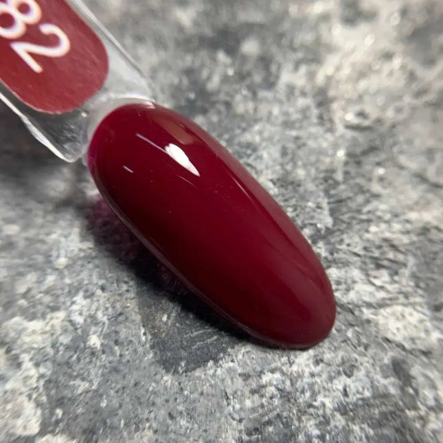 Edlen Gel-Nagellack Farbe Nr. 82 Dunkelrubin 9 ml