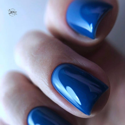 Gel-Lack Desire №200 tiefes Pink 8ml KARO
