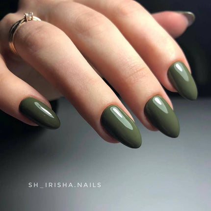 Gel Polish Desire №82 hunter green 8ml KARO