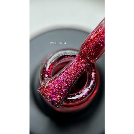 Gel polish Wild Cat №4 9 ml Saga Professional - Gel Nail Polish