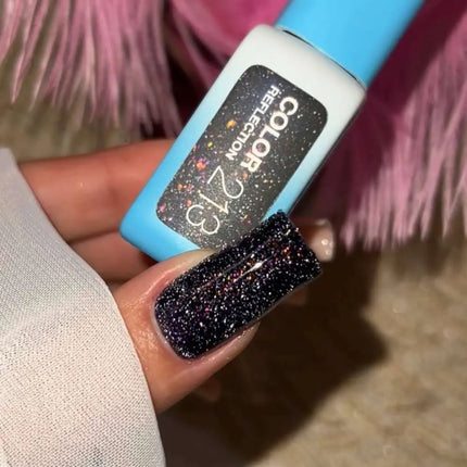 Luna Gel Polish Nr. 213 Reflection Black mit mehrfarbigen Glitzereffekten 8 ml