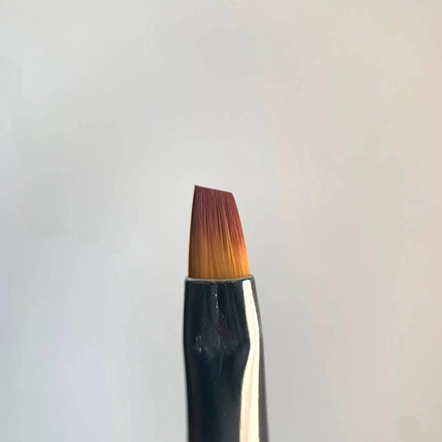 Nagelbürste schräg OPI Kolinsky Nr. 4