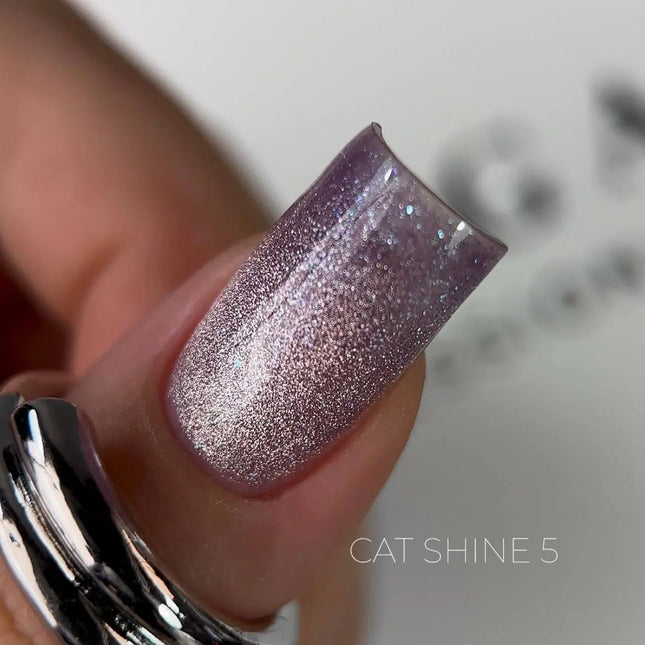Saga Cat Eye Shine Nr. 05 Flieder mit blauem Glitzer 9ml