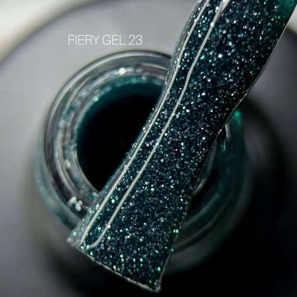 Saga Fiery Gel Polish №23 Tiefes Kieferngrün 10ml