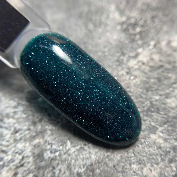 Saga Fiery Gel Polish №23 Tiefes Kieferngrün 10ml
